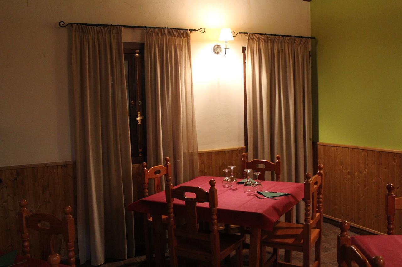 Hotel Rural Puerta De Monfrague Villarreal de San Carlos Luaran gambar